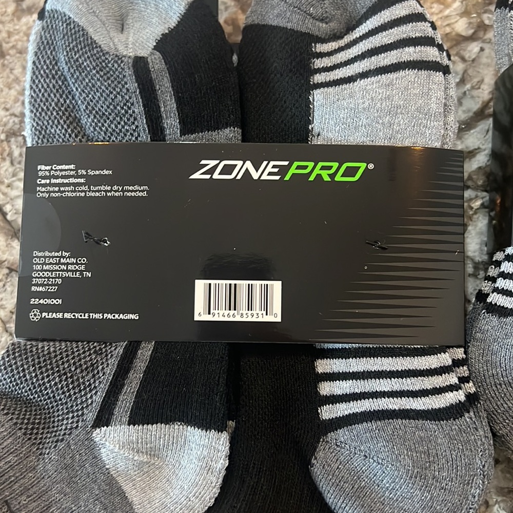 COPY - 12 pair of men’s Zone Pro Half Cushion Ankle socks. - Picture 4 of 4